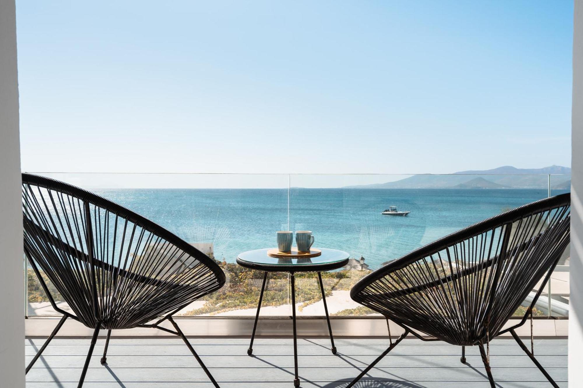 Manios Suites Ajía Ána Kültér fotó