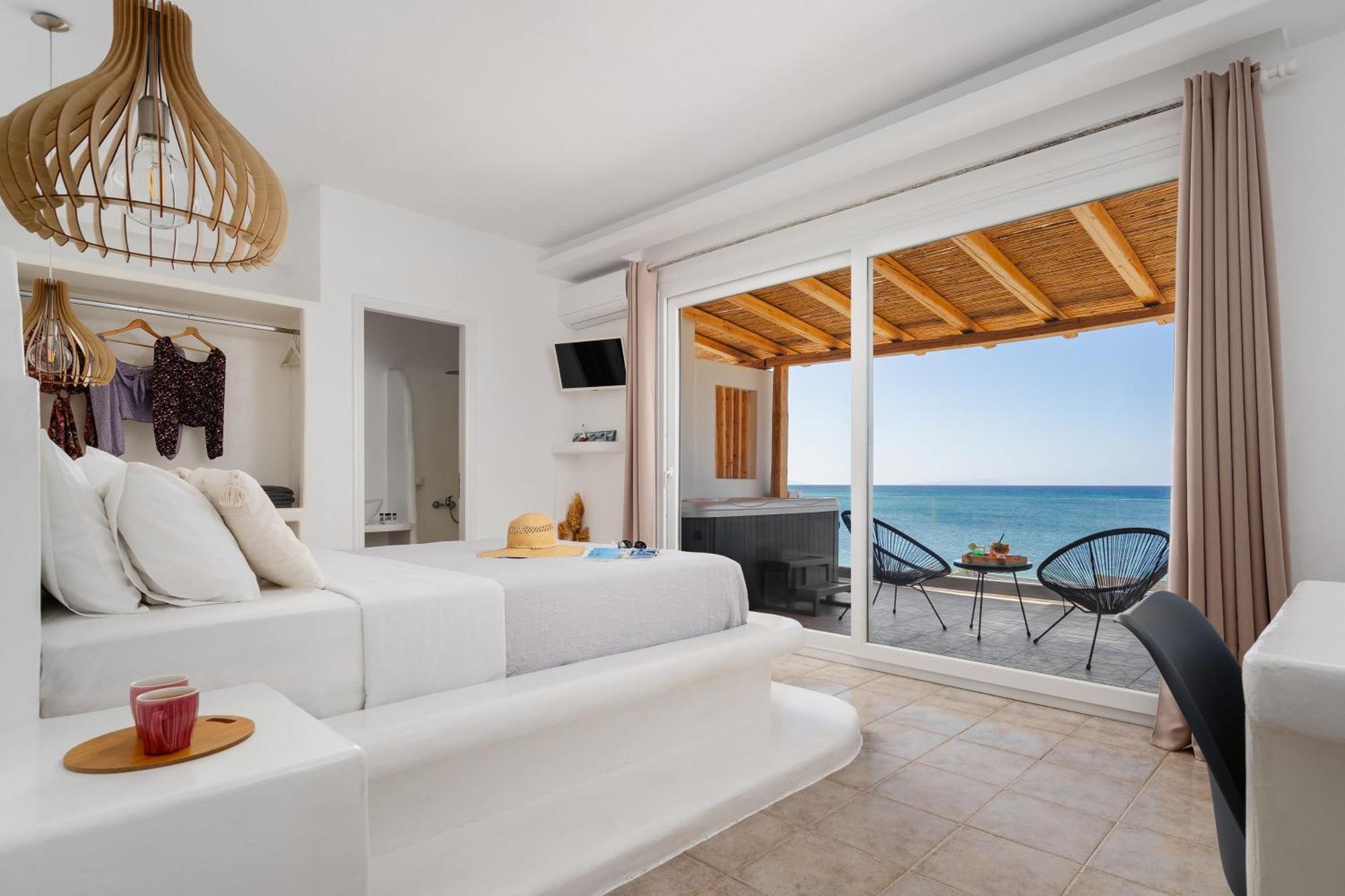 Manios Suites Ajía Ána Kültér fotó