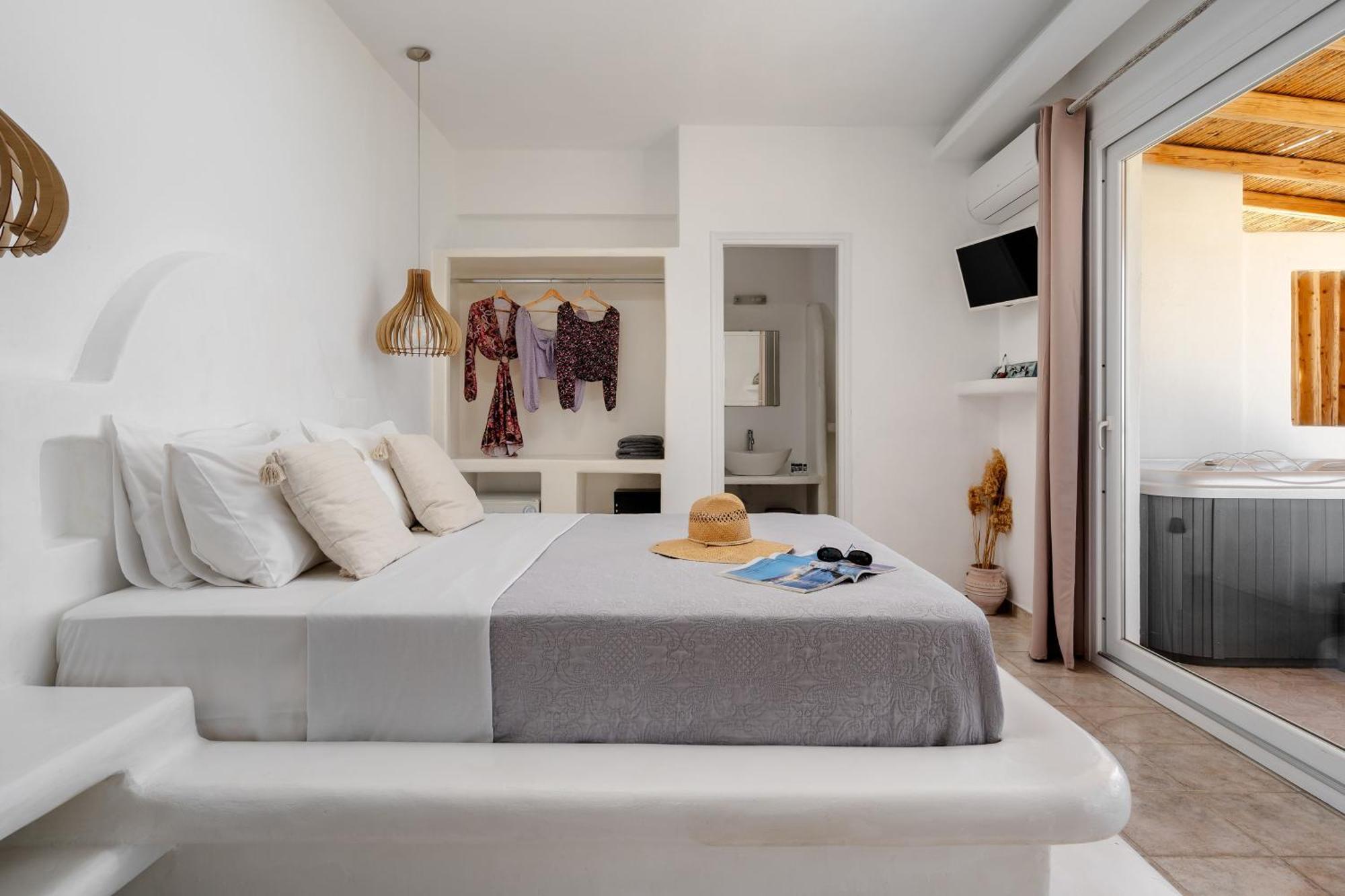 Manios Suites Ajía Ána Kültér fotó